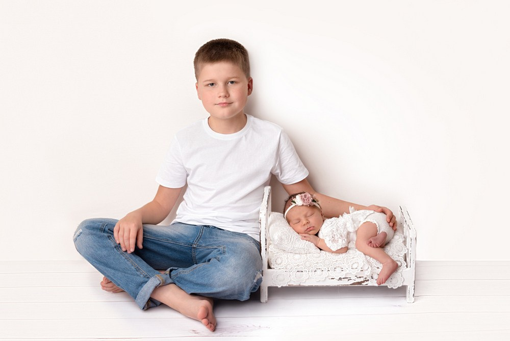 Sesja noworodkowa z rodzicami i rodzeństwem - Natalia Lucko