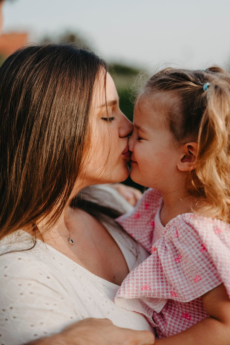 Jelena, Milos, Lena i Viktor / porodicno fotografisanje. Deciji i porodicni fotograf u Beogradu Oksana Skendzic