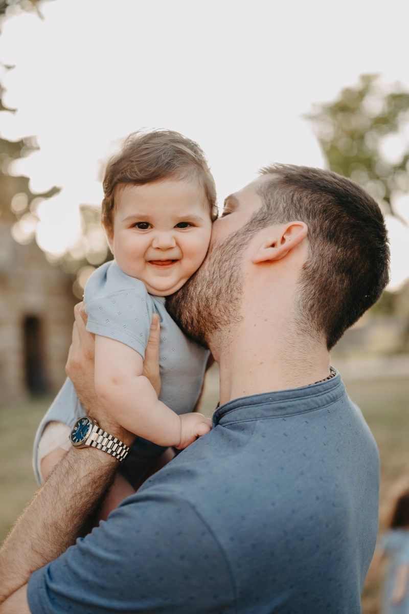 Jovana Zoran Jana i Bogdan — porodicno fotografisanje napolju. Deciji i porodicni fotograf u Beogradu Oksana Skendzic