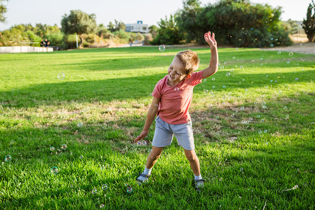 FAMILY STORIES. Lolly Shine. Contemporary digital artist