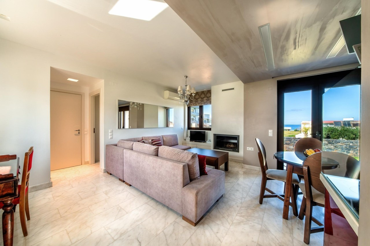 Сomments. Studio Photomax — Maxim Prikhodnyuk content, family, wedding and adver