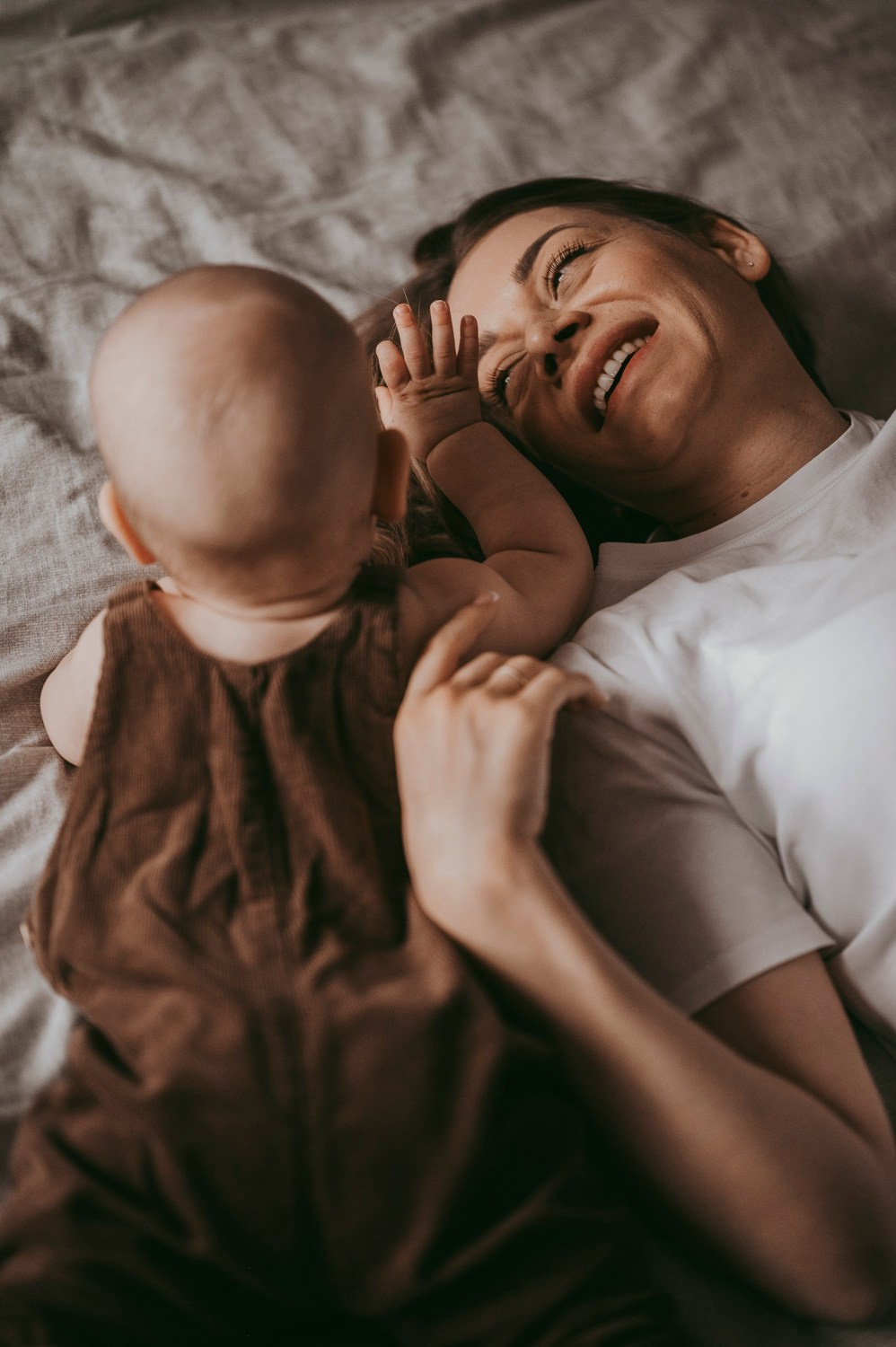Dusan, Tanja i Luka / porodicno fotografisanje kod kuce. Deciji i porodicni fotograf u Beogradu Oksana Skendzic