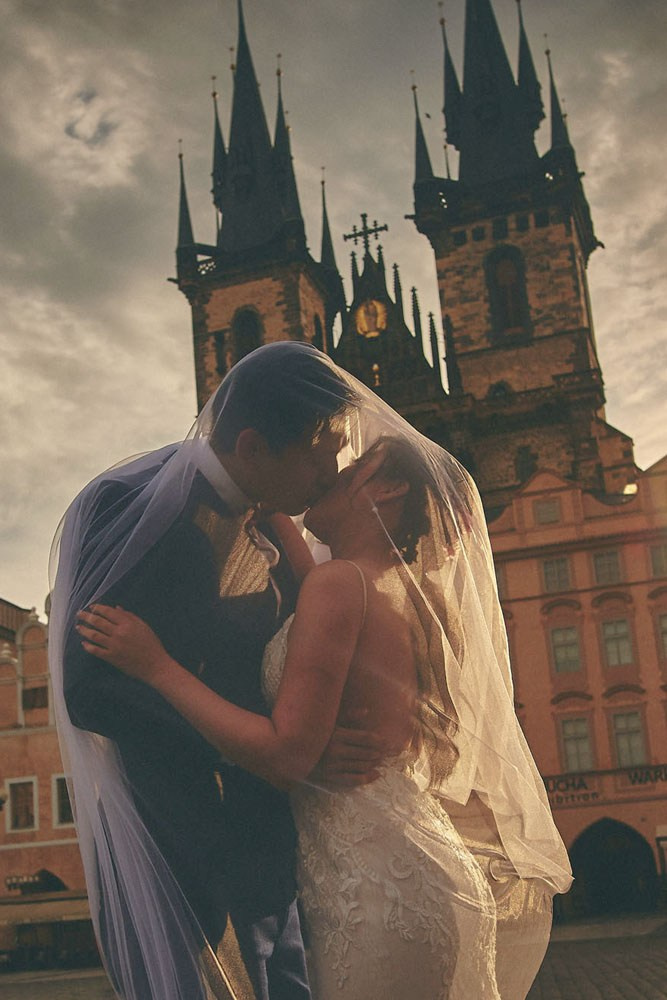 Engagements. Northeast Ohio (Cleveland, Youngstown, Akron) Wedding Photography