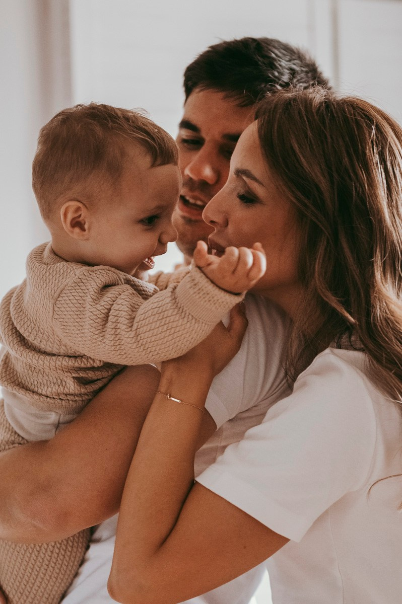 Filipova prva proslava rodjendan kod kuce. Deciji i porodicni fotograf u Beogradu Oksana Skendzic