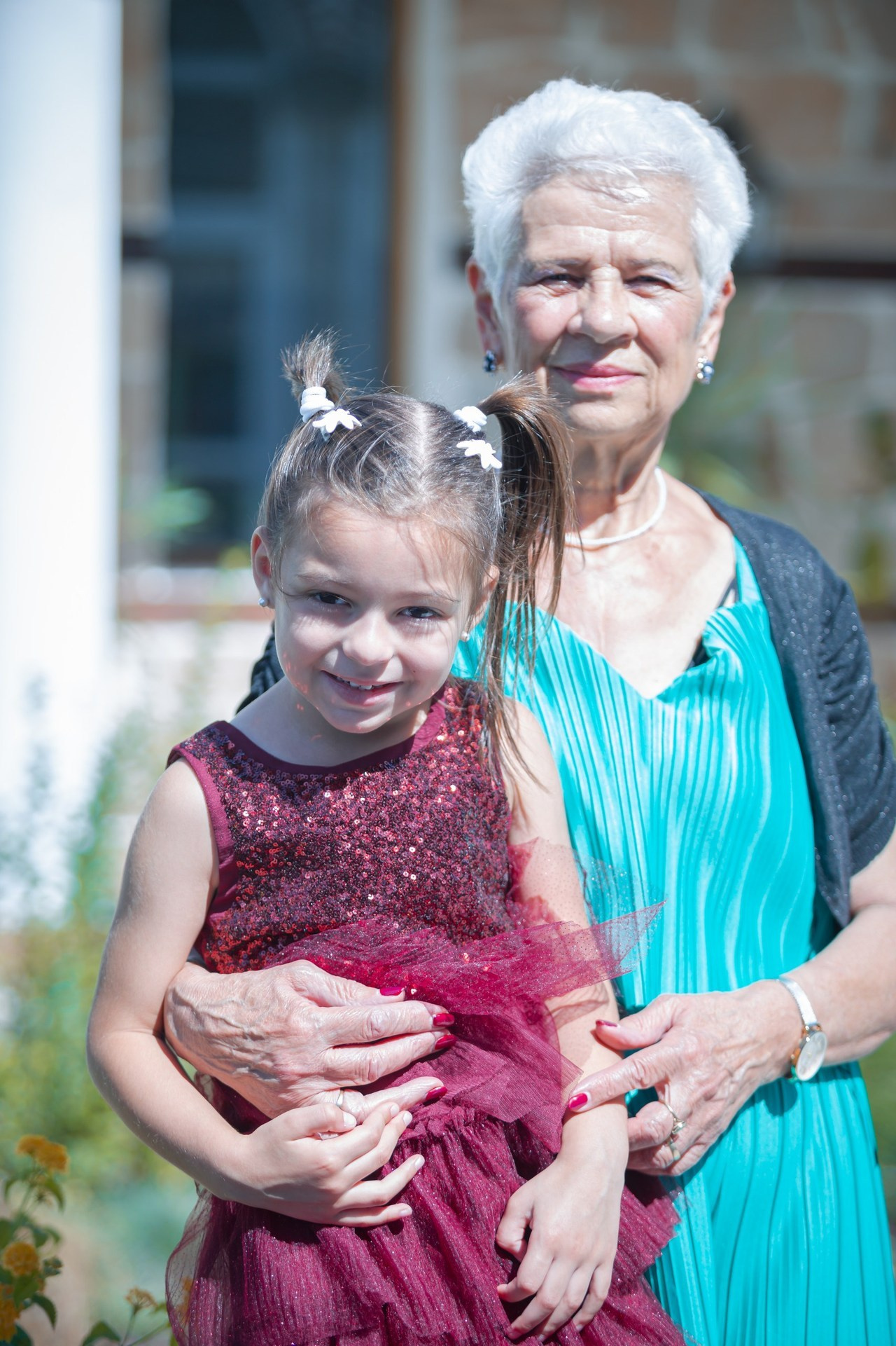 Мнения за фотограф Светлана Кънева. Фотограф Бургас. Фотосесии в студио и на открито, портрети, заснемане