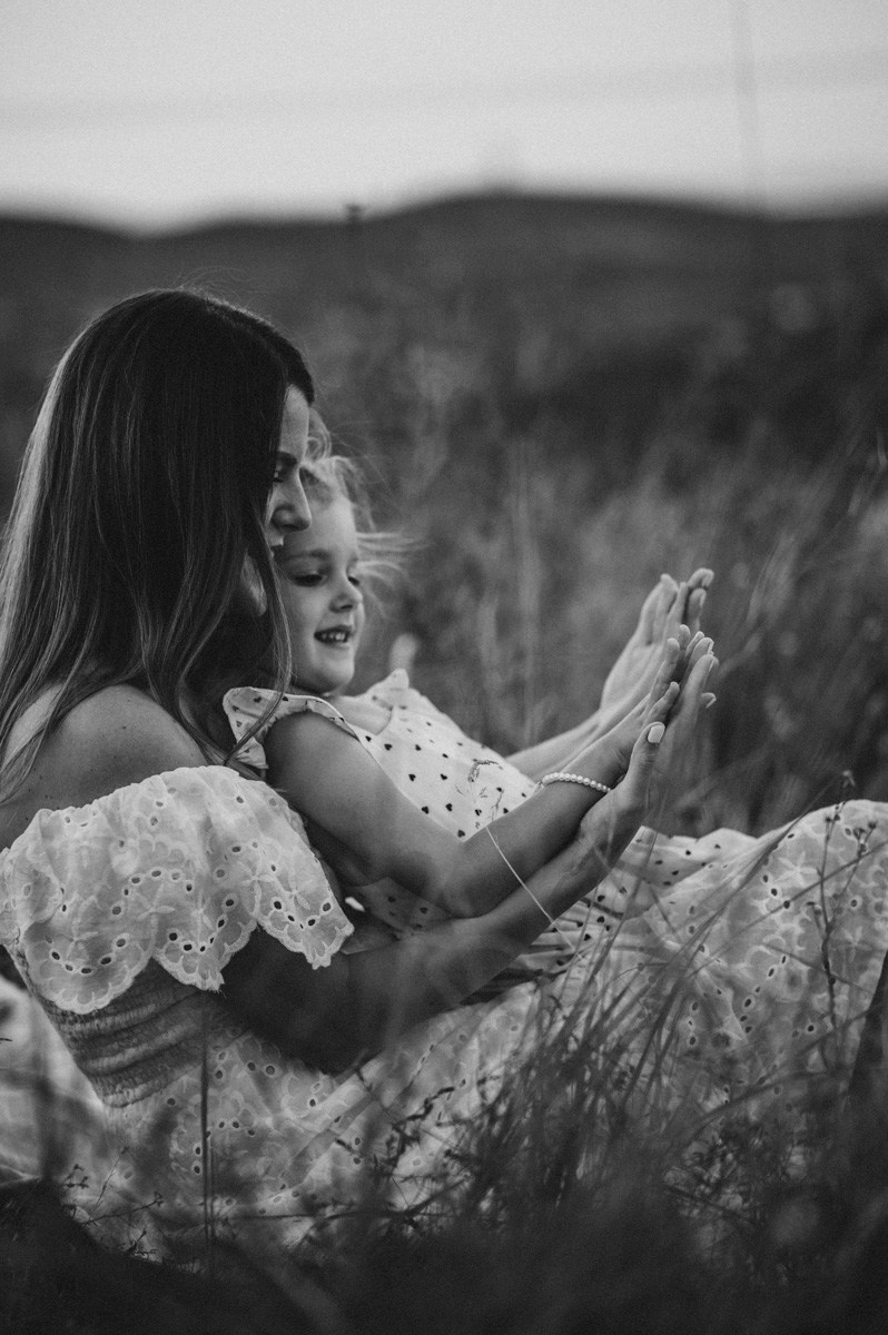 Sonja, Bojan, Nadja i Una / porodicno fotografisanje. Deciji i porodicni fotograf u Beogradu Oksana Skendzic