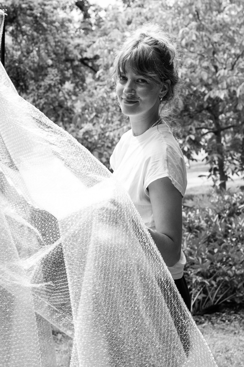 BACKSTAGE. Dana Lišková — Empathetic Photographer | Introspective Artist |Neurodivergent Coach | Founder of Artepy.cz