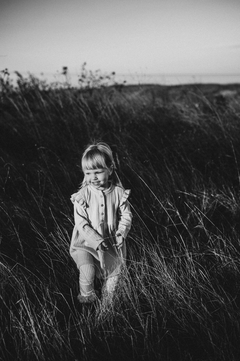 Milena / trudnicko fotografisanje sa porodicom. Deciji i porodicni fotograf u Beogradu Oksana Skendzic