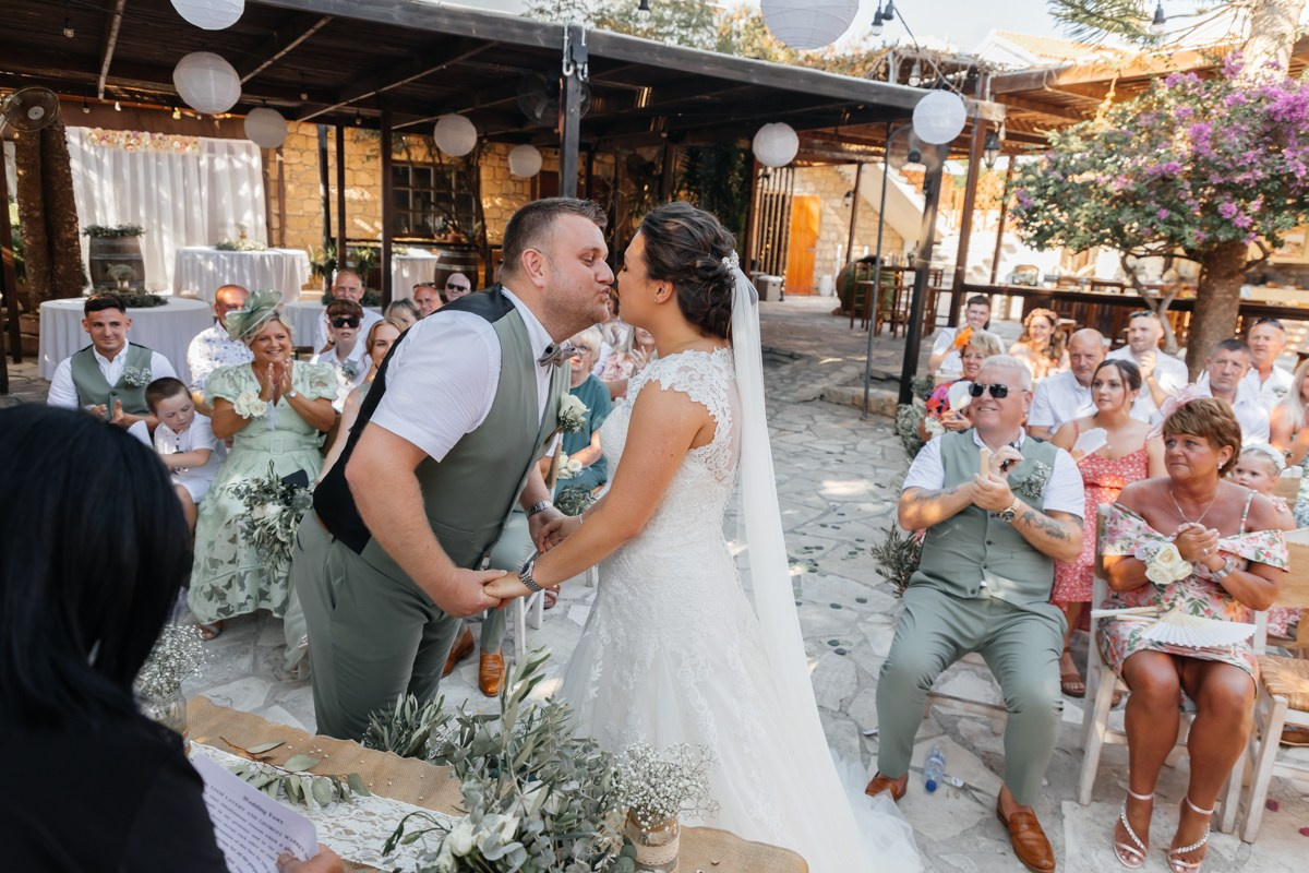 L & G - Destination Bruiloftsfotograaf in Nederland en Europa. Destination Bruiloft Fotograaf in Nederland en Europa - Tina Yalova