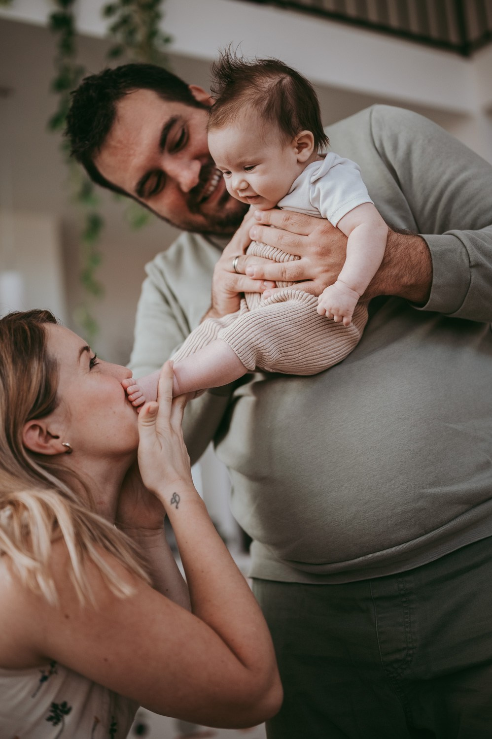 Ema, Tijana i Bojan. Deciji i porodicni fotograf u Beogradu Oksana Skendzic