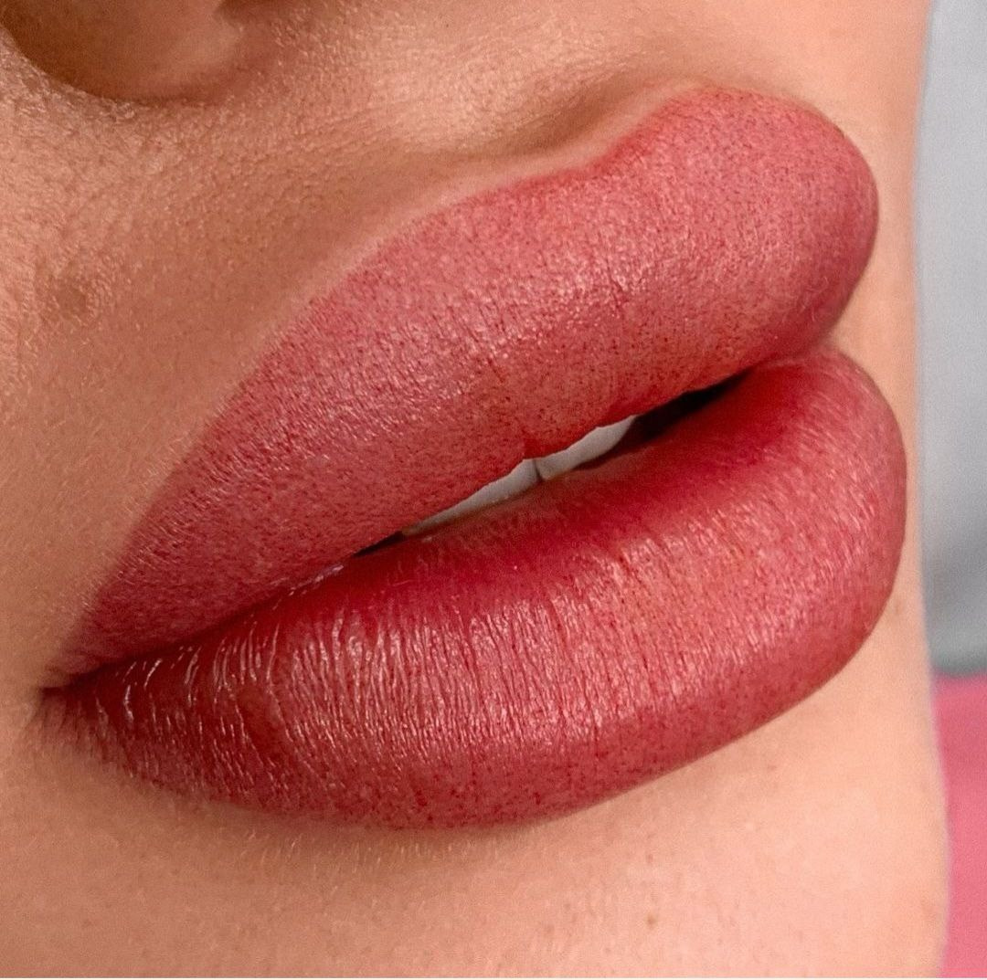 Permanent Make-up und Tattoo Artist in Wolfsburg-Gardelegen Anna Knaus