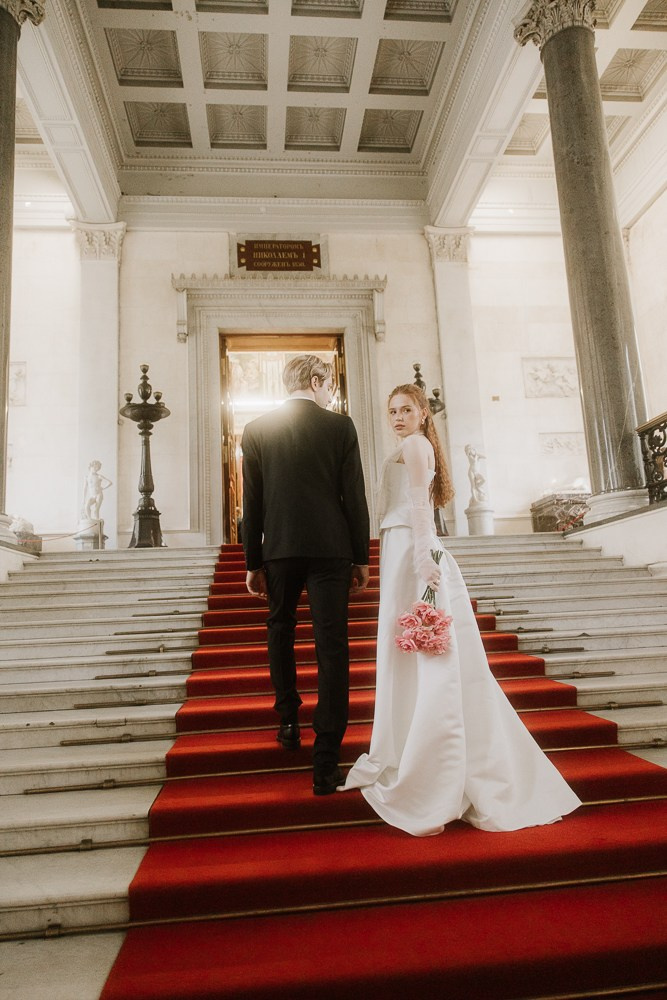 Anna & David (Hochzeitsfotoshooting im Museum). Familien & Hochzeitfotografin Nadja Holzmann
