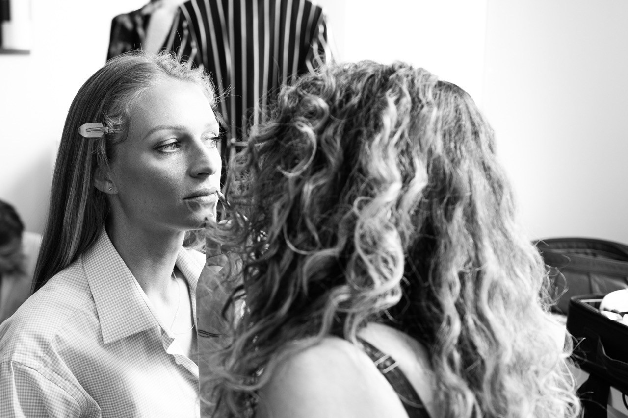 BACKSTAGE. Dana Lišková — Empathetic Photographer | Introspective Artist |Neurodivergent Coach | Founder of Artepy.cz