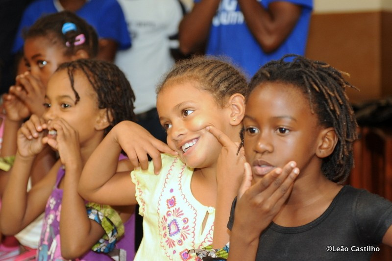 Photos of volunteer work in Mozambique. Simbahalu