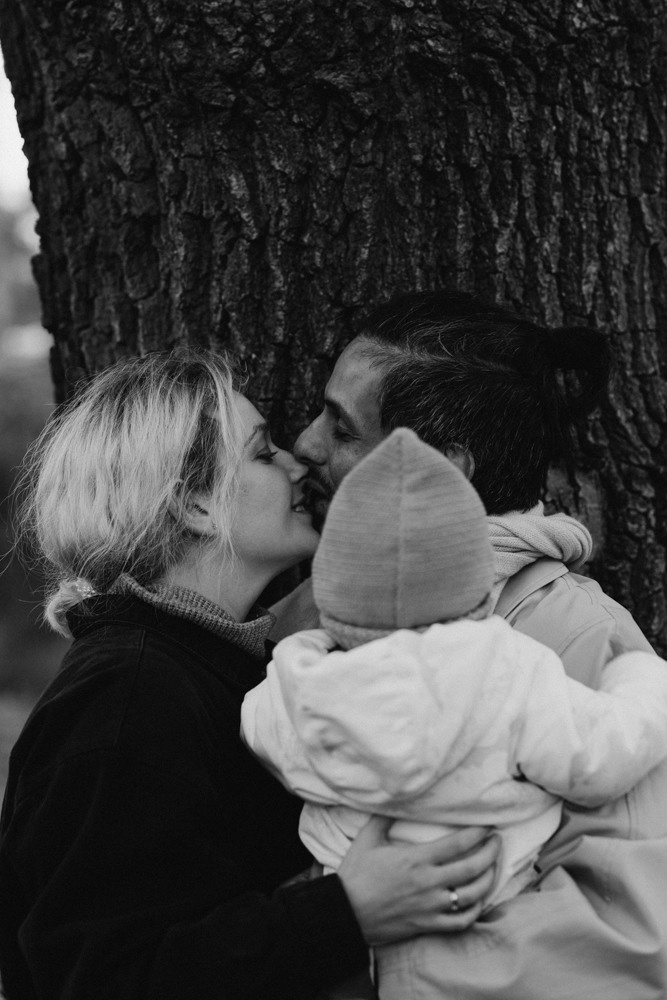 KLEINE FAMILIE AUS BERLIN. Familien & Hochzeitfotografin Nadja Holzmann