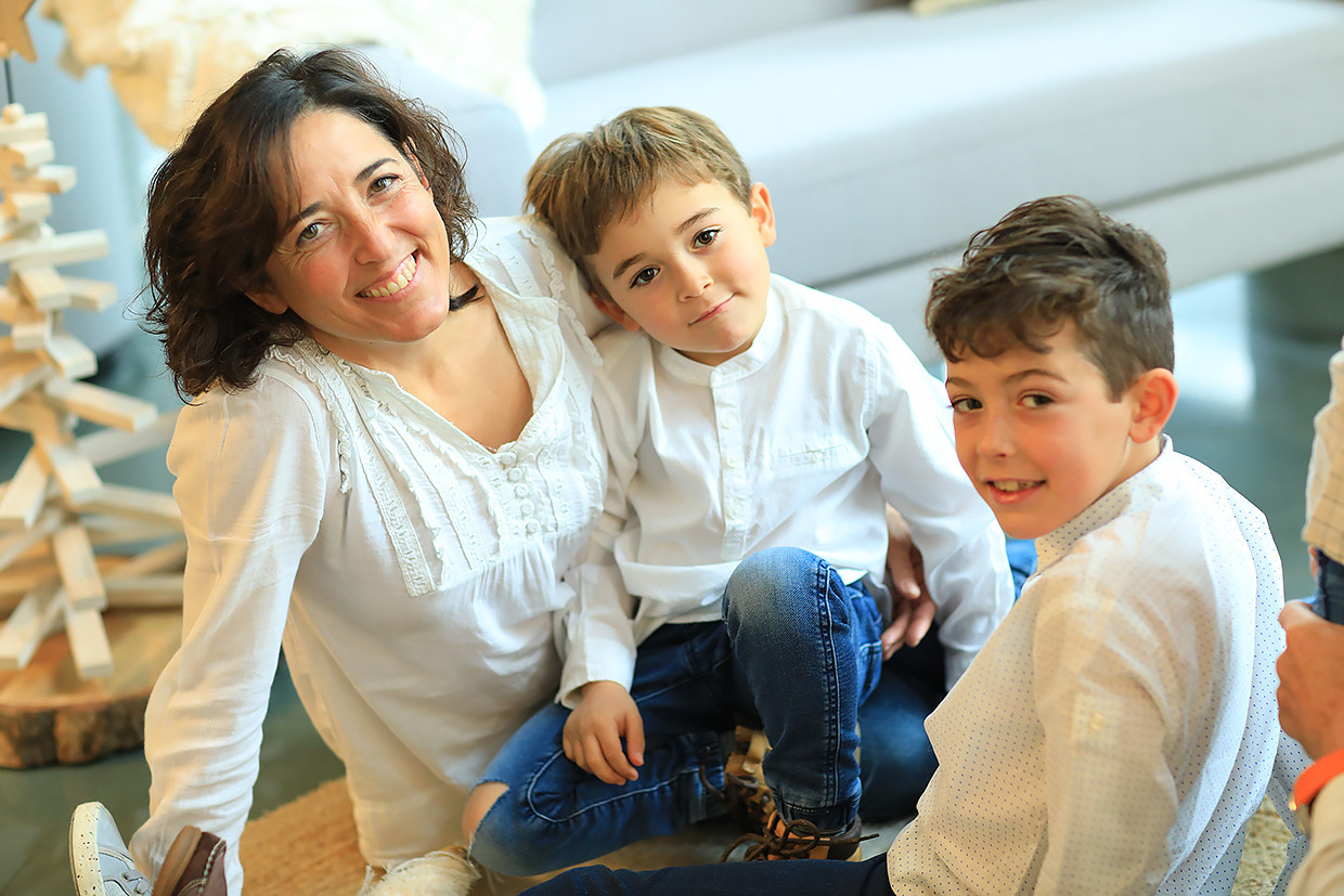 MÓNICA. Fotografía de Eventos, Embarazo y Familiar en Pirineos