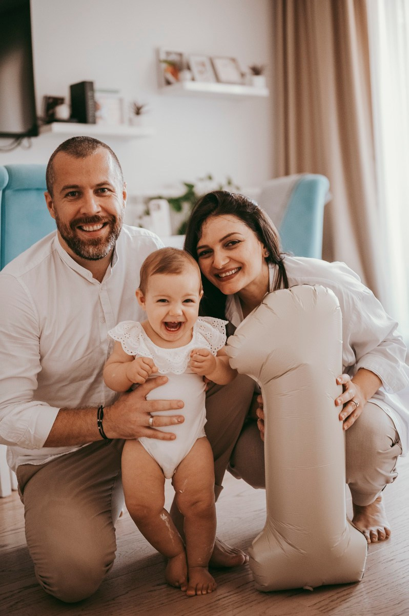 Nastjin 1. rodjendan. Deciji i porodicni fotograf u Beogradu Oksana Skendzic