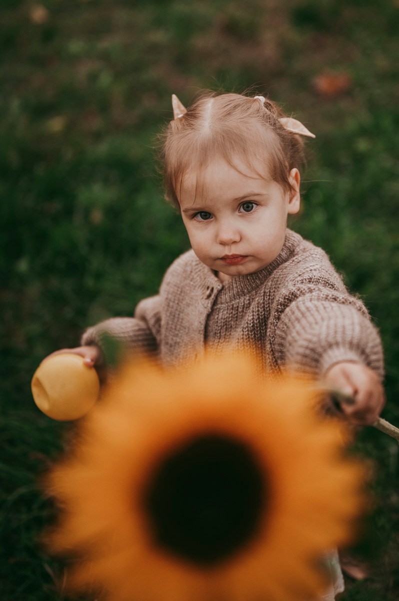 Anastasija, Aleksej i Agata / porodicno fotografisanje napolju. Deciji i porodicni fotograf u Beogradu Oksana Skendzic