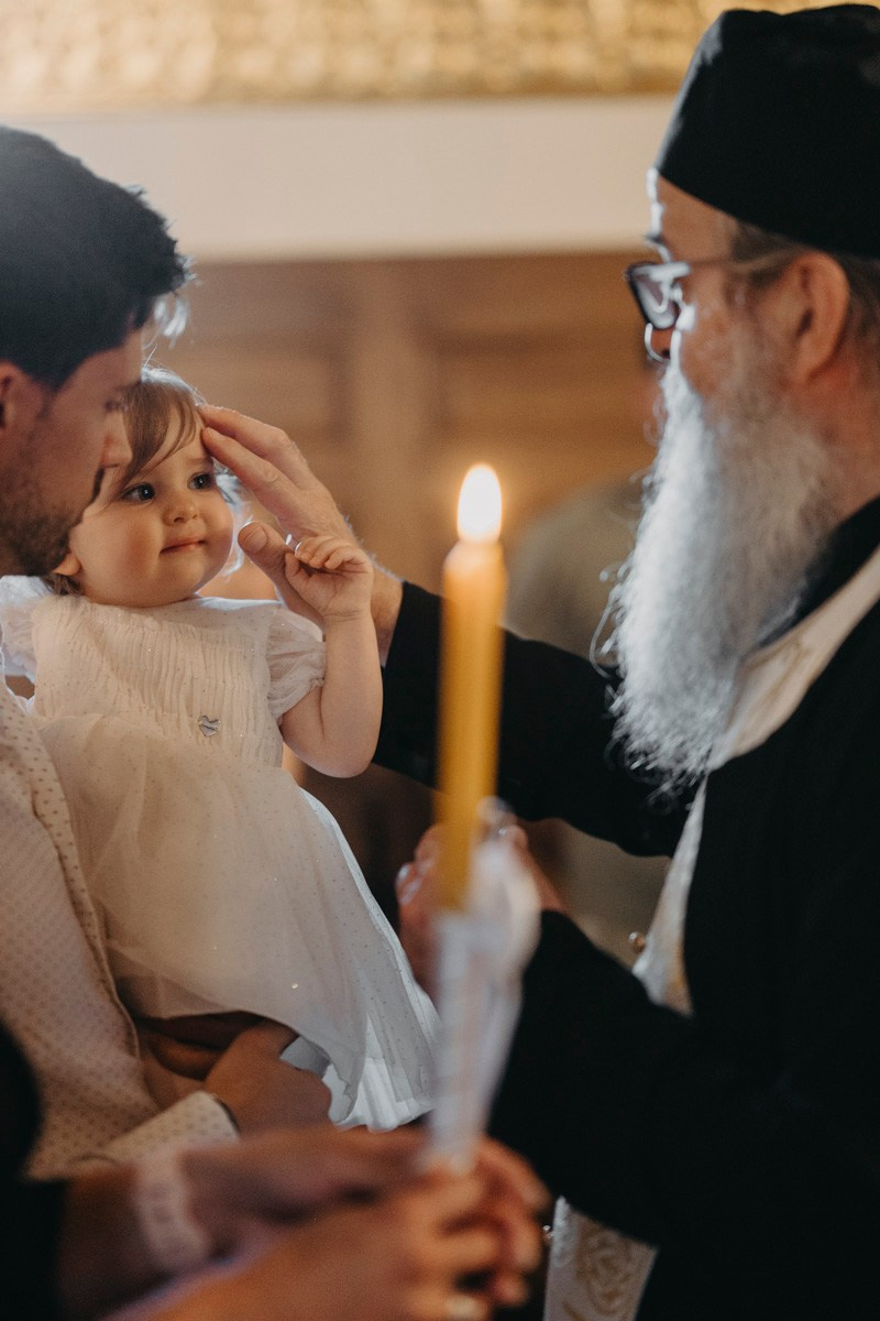 Lara / krstenje, crkva svete Ruzice na Kalemegdanu. Deciji i porodicni fotograf u Beogradu Oksana Skendzic