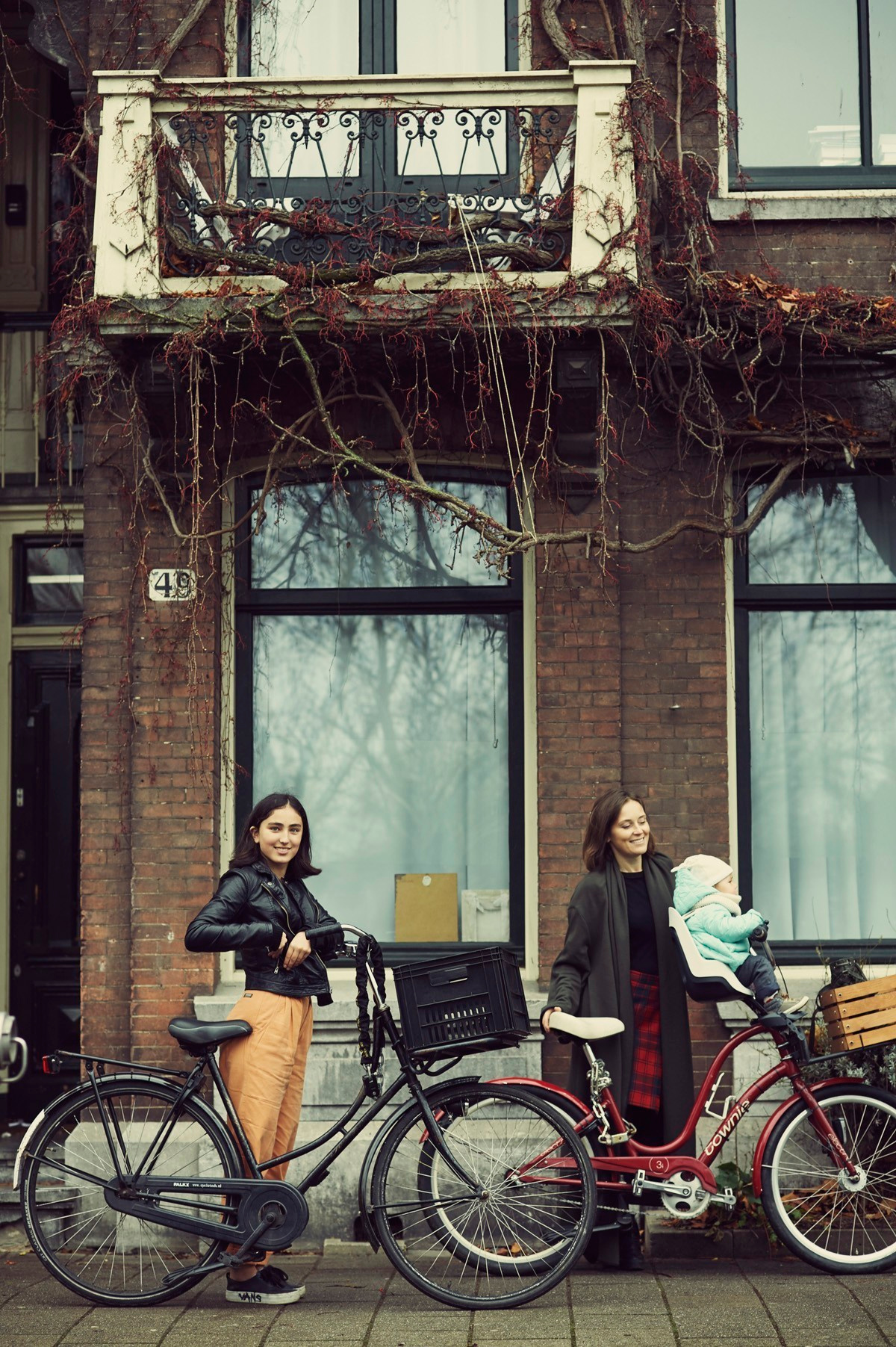 FAMILY PHOTO SHOOT. Portret, trouw en familie fotograaf in Amsterdam en Almere