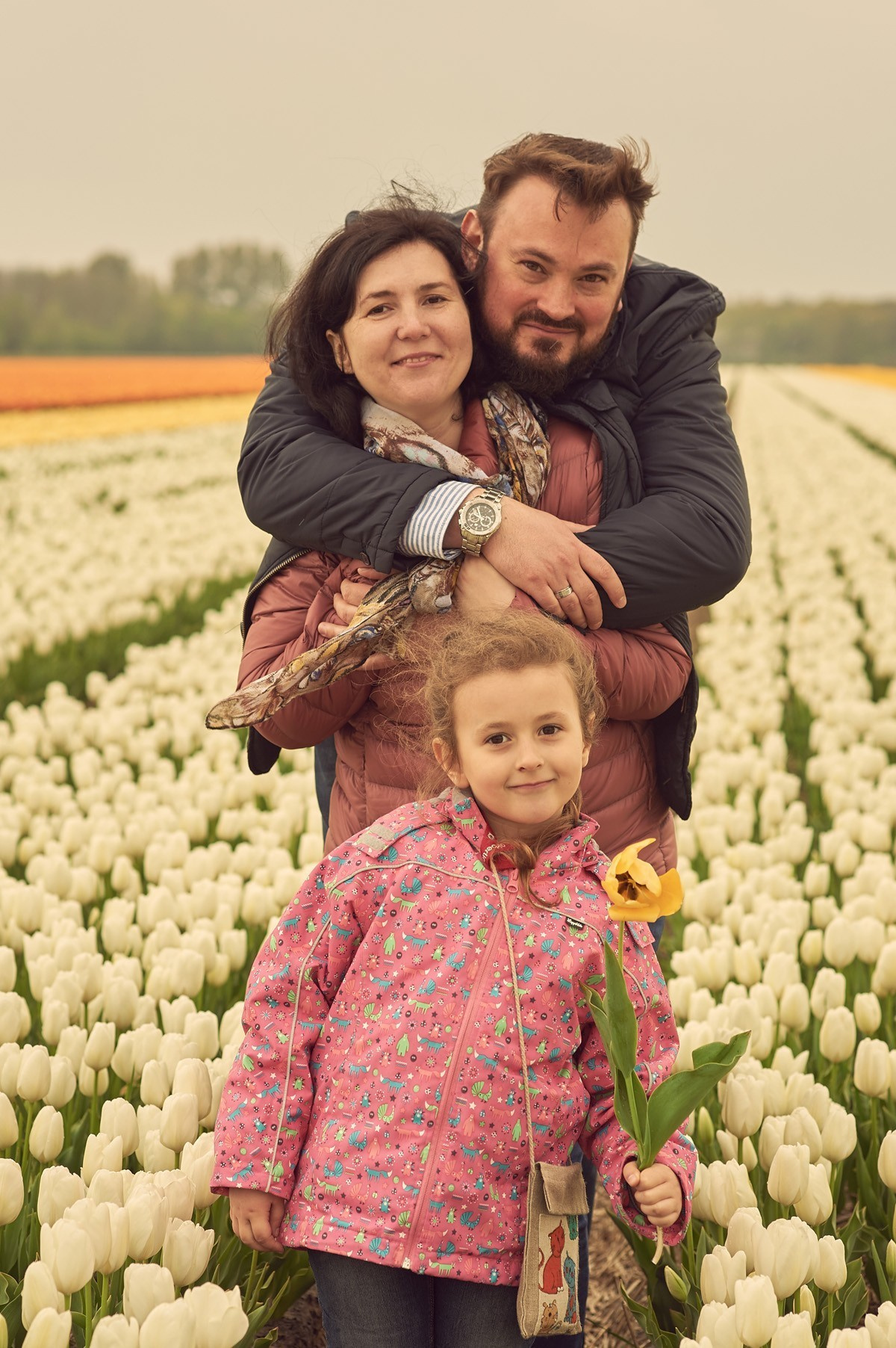 Family photoshoot in Keukenhof. Portret, trouw en familie fotograaf in Amsterdam en Almere
