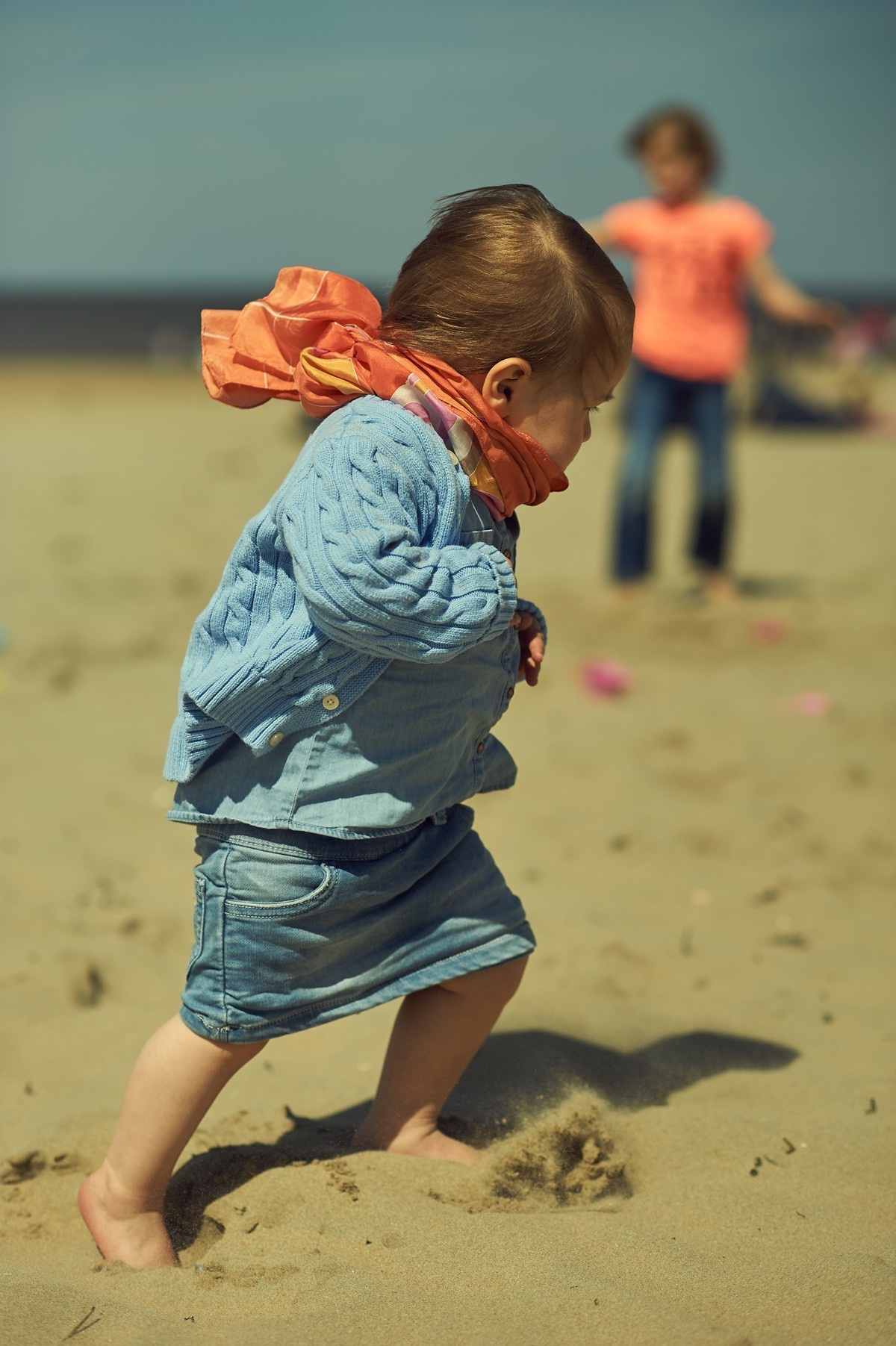 Family photoshoot at the beach. Portret, trouw en familie fotograaf in Amsterdam en Almere