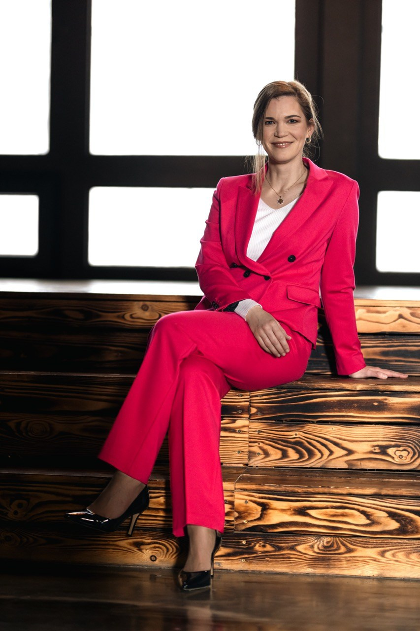 Dana Lišková - Business and Portrait photographer Prague - Brand Photographer Prague - Corporate portraits 