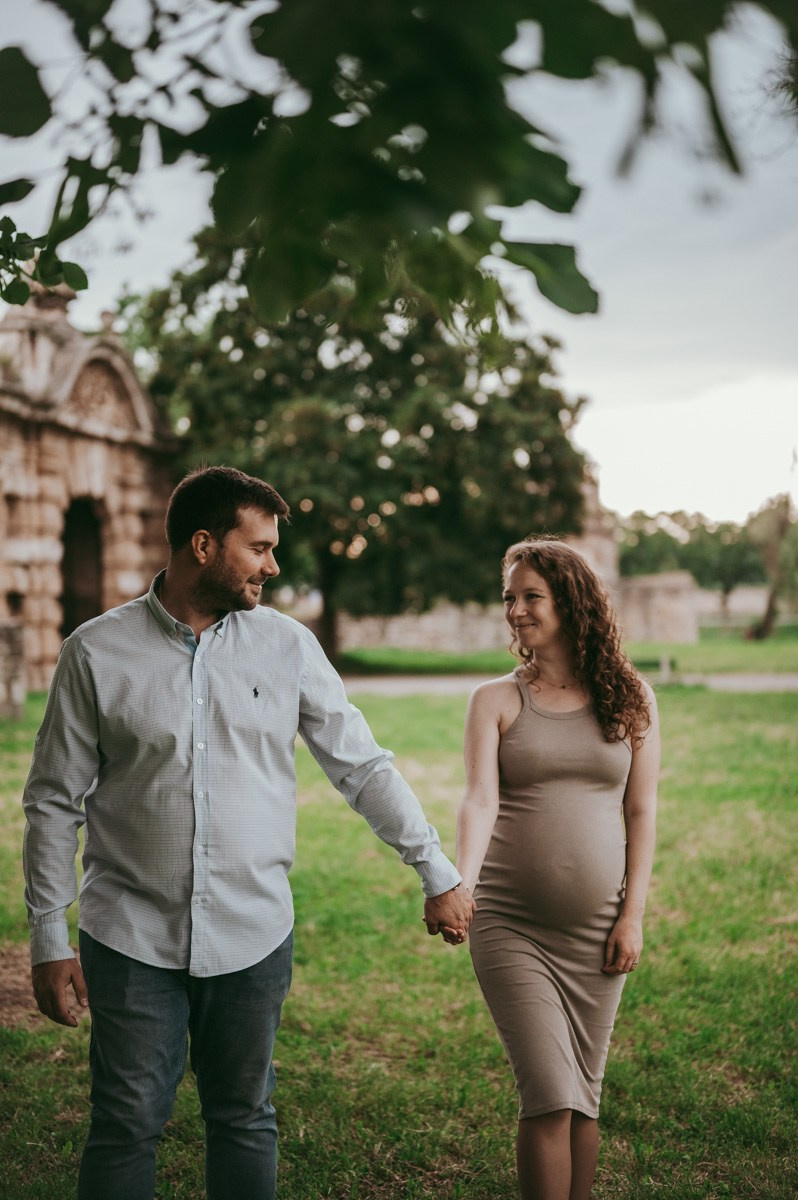 fotografisanje trudnica beograd, fotografisanje trudnoce novi sad, priprema za porodjaj, porodjaj beograd, porodjaj novi sad, nega u trudnoci,  psihofizicka priprema trudnica, decija soba, prve dane sa bebom, mama i beba