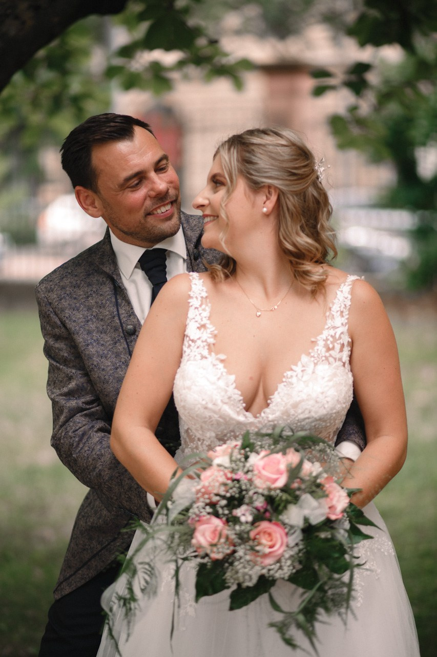 Kirchliche Hochzeit Rheinterrassen Karlsruhe – Noelia & Timo | Hochzeitsfotograf & Videograf