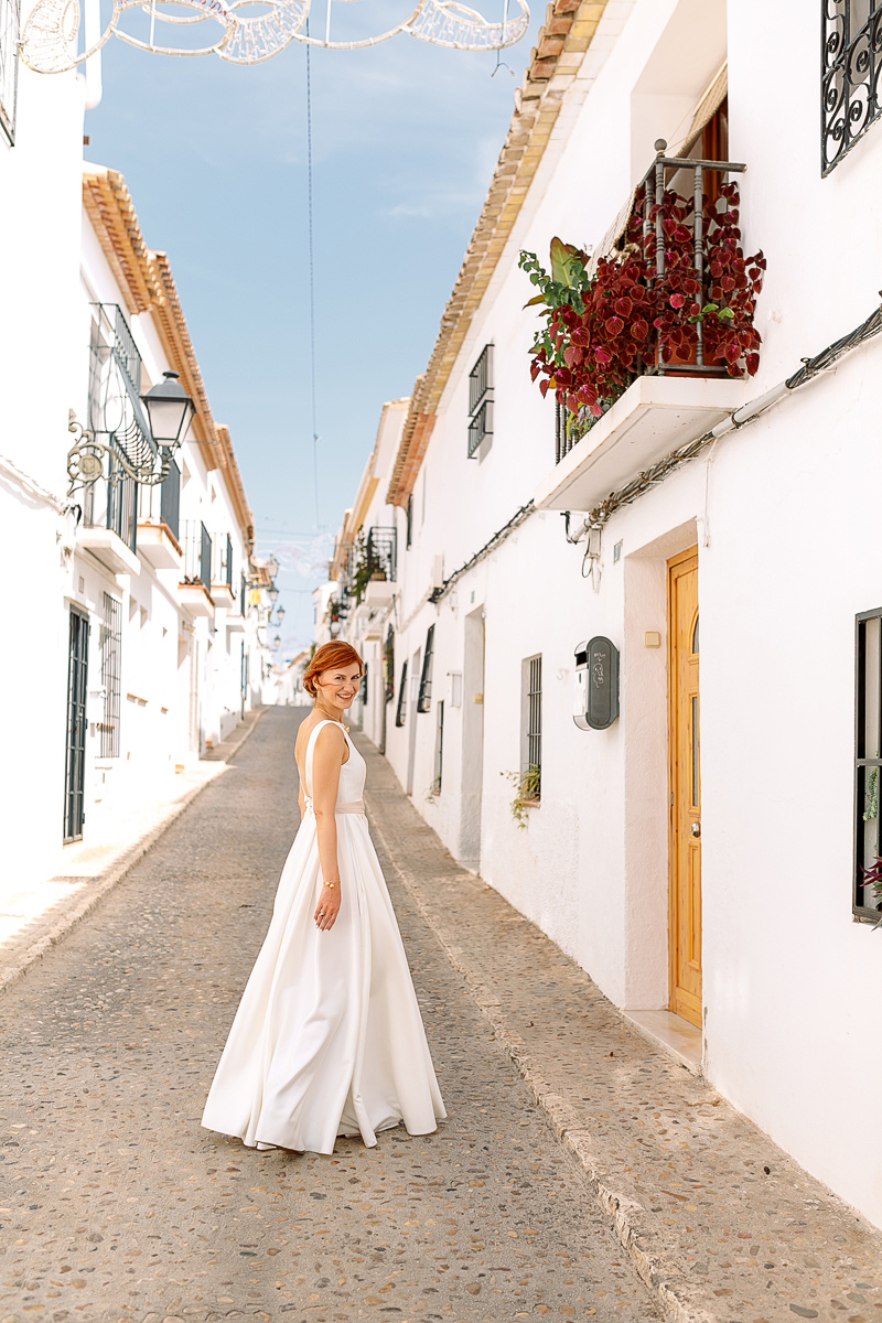 Крещение и венчание.
Храм Архангела Михаила. Альтея. Испания