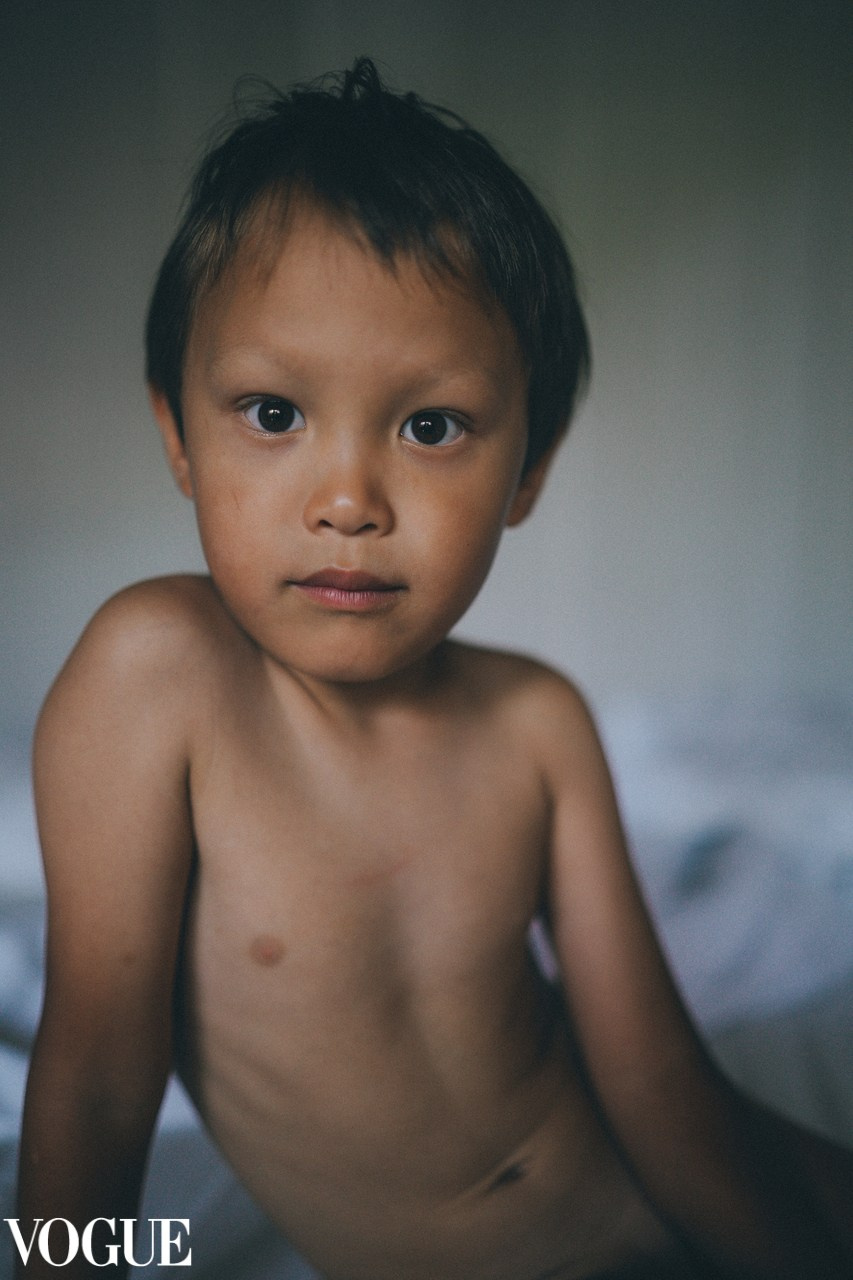 Family photographer solihull, portrait of boy in Solihull and Birmingham
