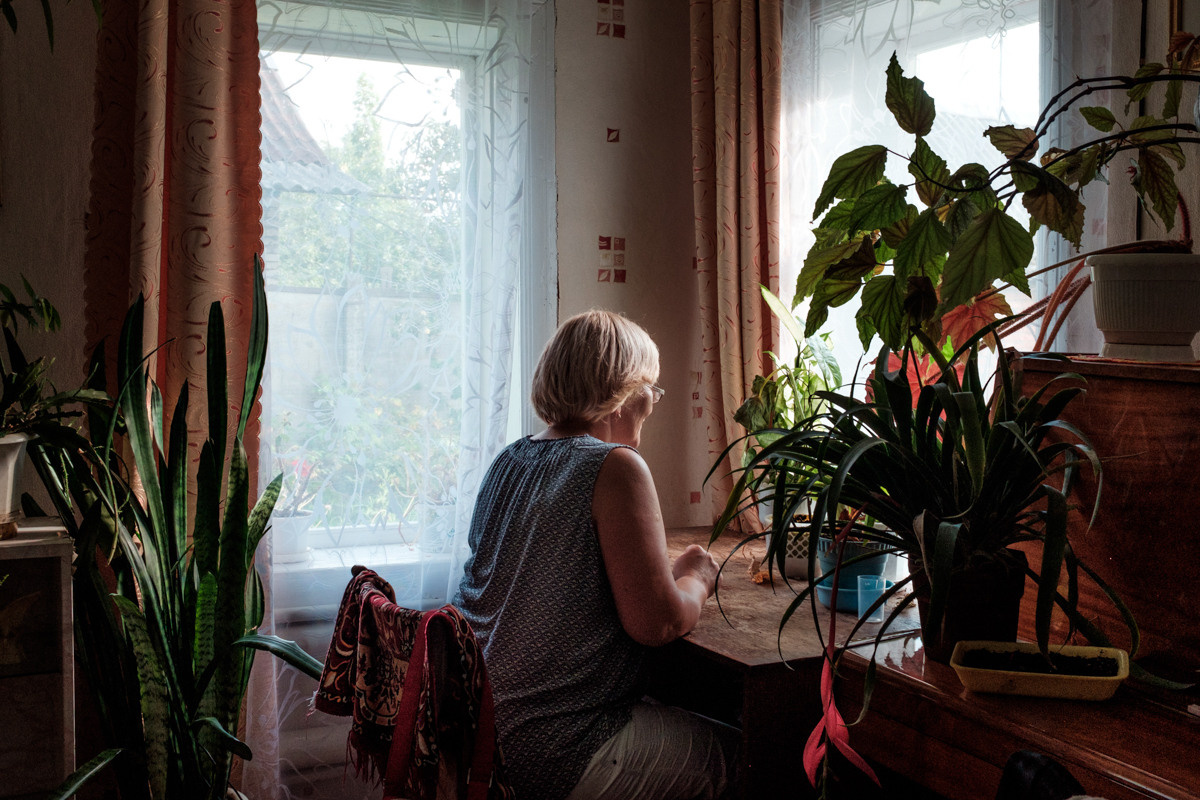 Tatiana, 49 years old, divorced, lives in one house with her ex-husband, 3 children, 3 abortions