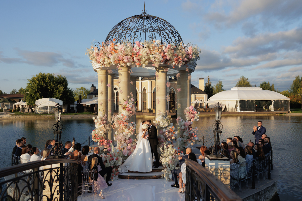 D+D. UK, Midlands & Destination Wedding Photographer | Leicester Documentary Wedding Photography