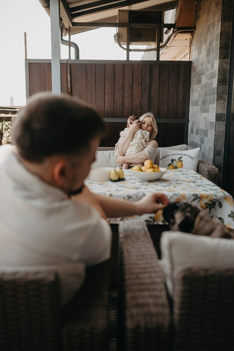 Jelena, Uros i Vasilije / porodicno fotografisanje kod kuce. Deciji i porodicni fotograf u Beogradu Oksana Skendzic