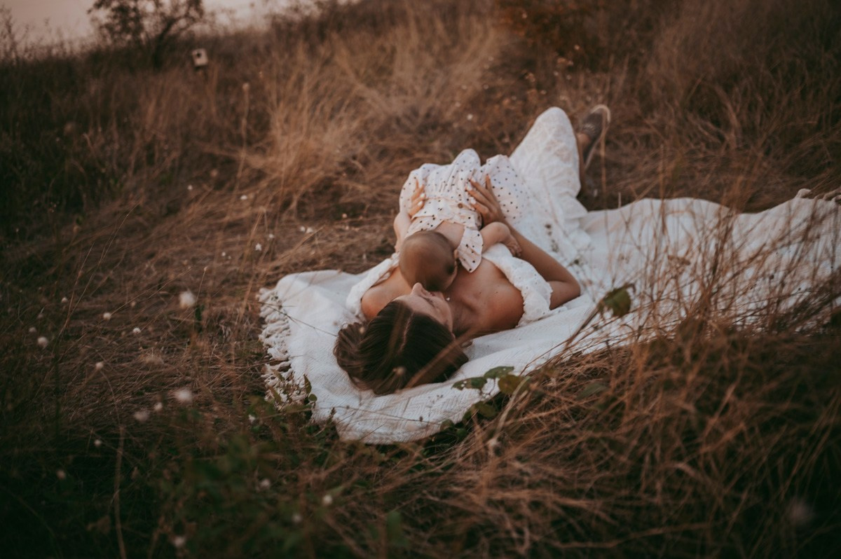 Sonja, Bojan, Nadja i Una / porodicno fotografisanje. Deciji i porodicni fotograf u Beogradu Oksana Skendzic