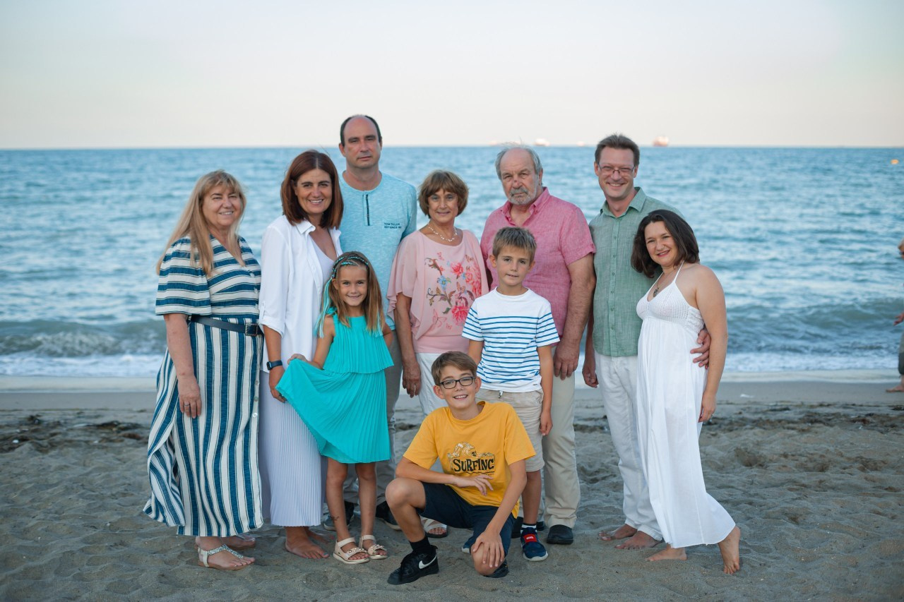 Мнения за фотограф Светлана Кънева. Фотограф Бургас. Фотосесии в студио и на открито, портрети, заснемане