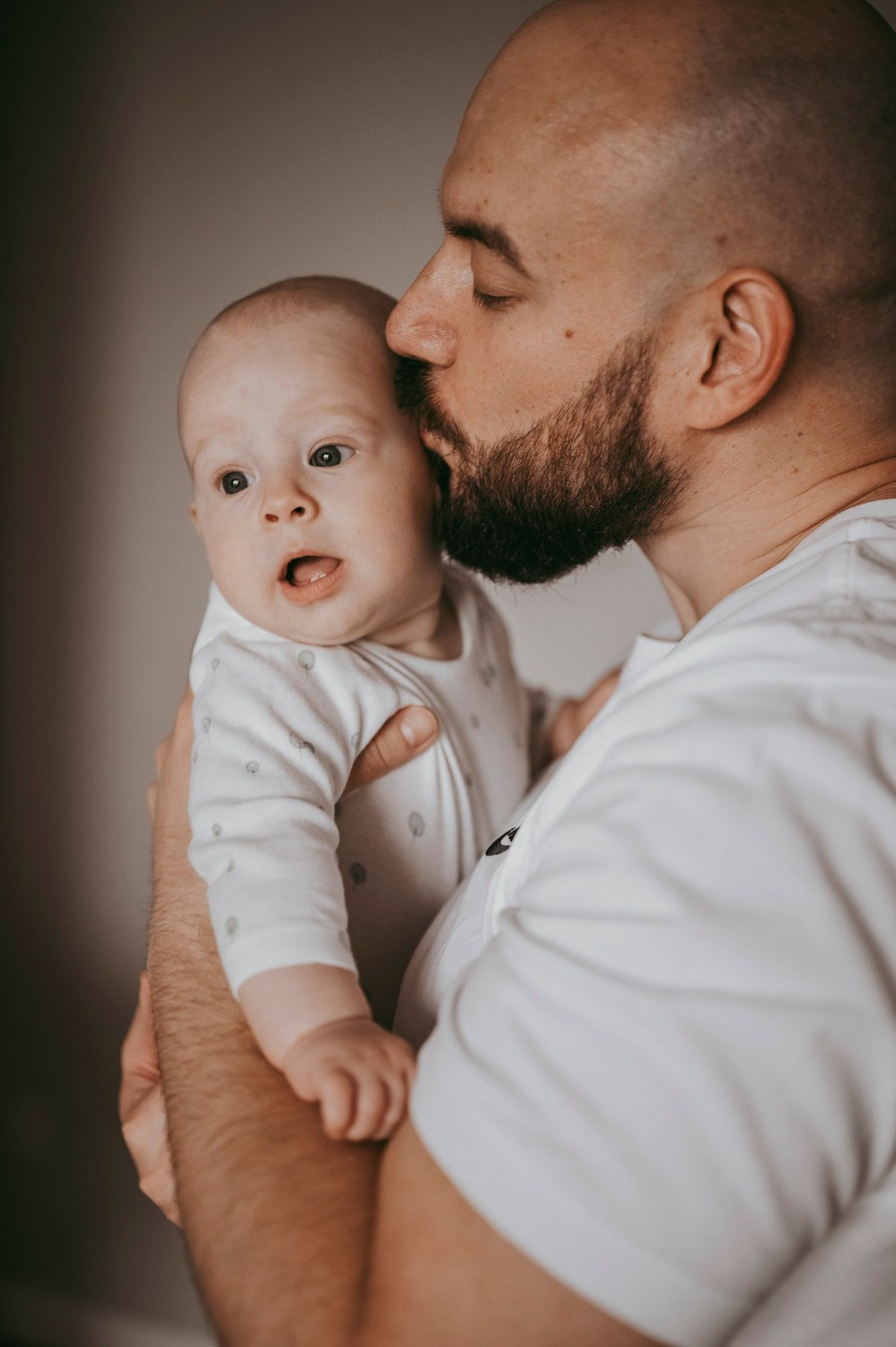 Dusan, Tanja i Luka / porodicno fotografisanje kod kuce. Deciji i porodicni fotograf u Beogradu Oksana Skendzic