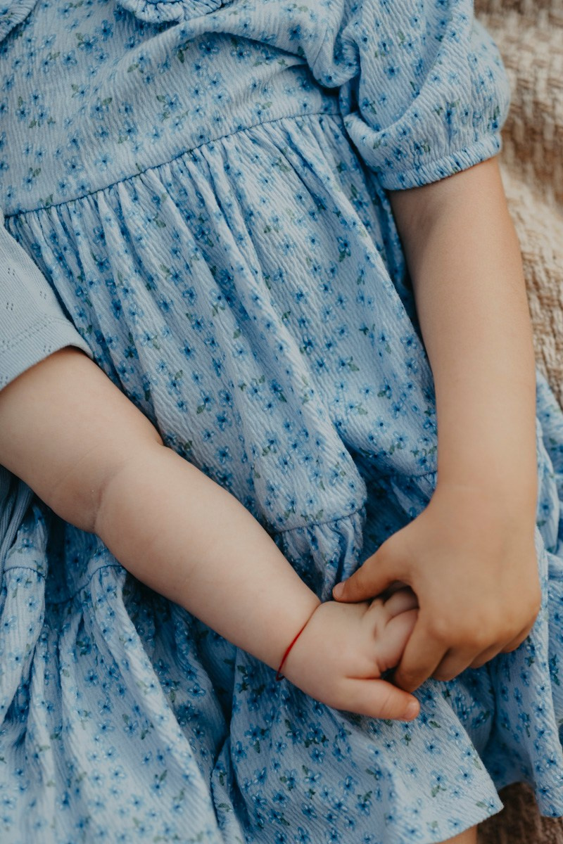 Jovana Zoran Jana i Bogdan — porodicno fotografisanje napolju. Deciji i porodicni fotograf u Beogradu Oksana Skendzic