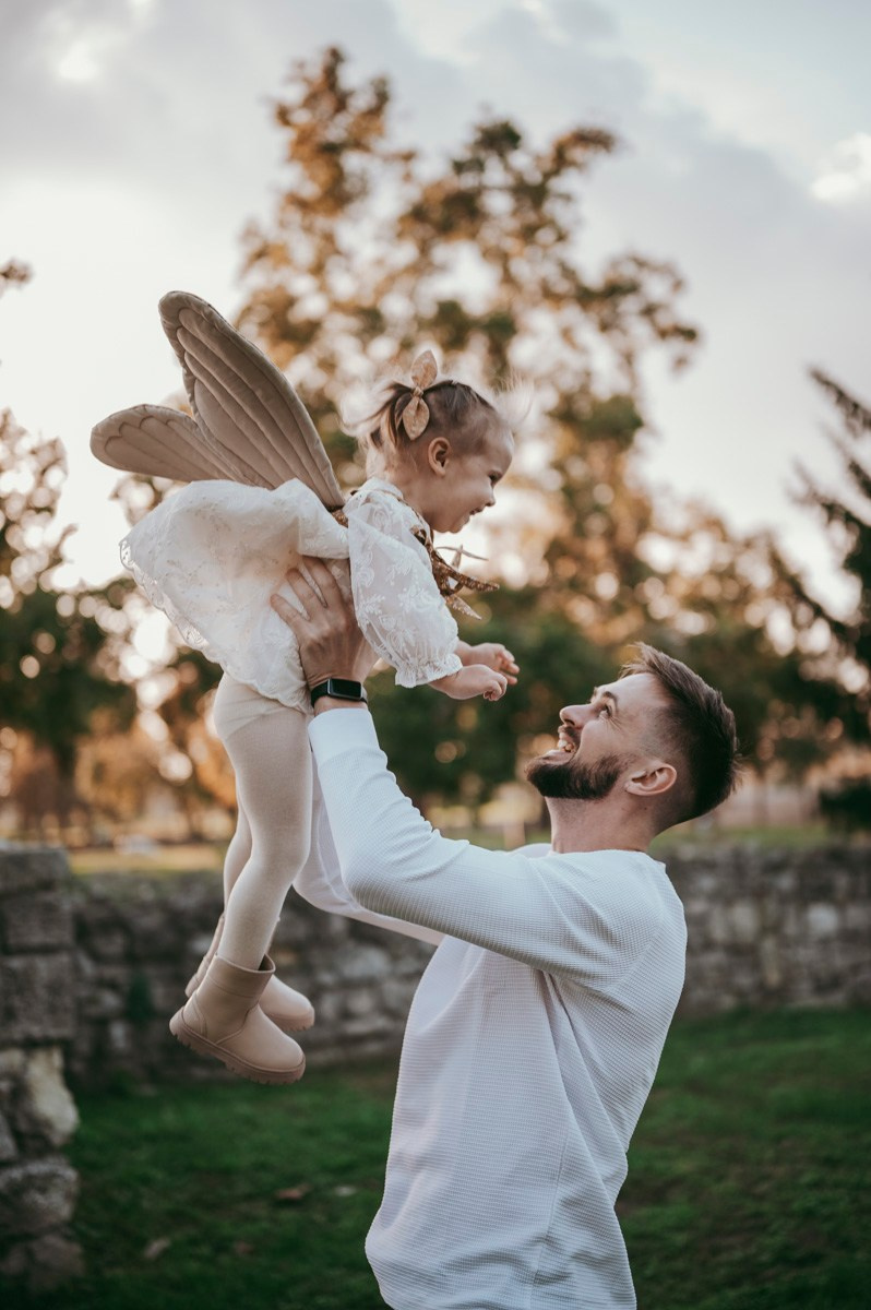 Anastasija, Aleksej i Agata / porodicno fotografisanje napolju. Deciji i porodicni fotograf u Beogradu Oksana Skendzic