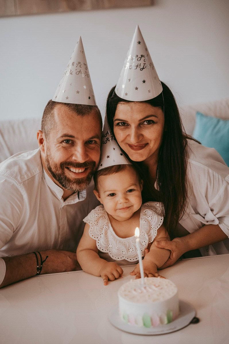 Nastjin 1. rodjendan. Deciji i porodicni fotograf u Beogradu Oksana Skendzic