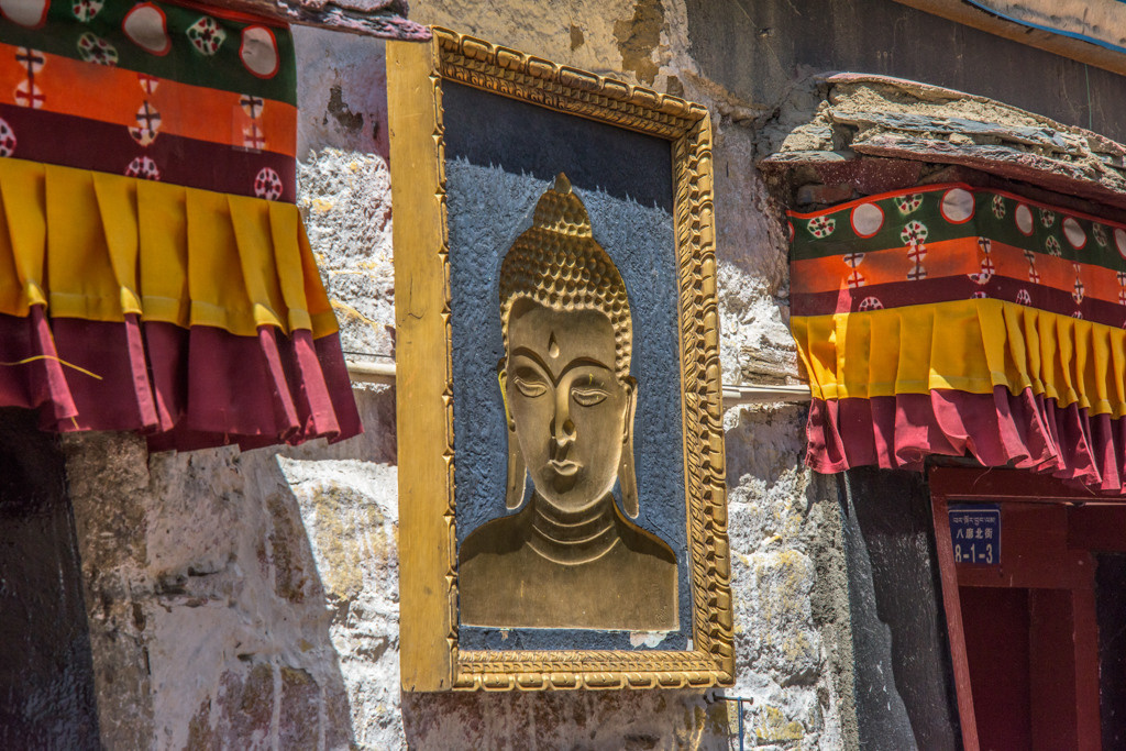 Lhasa, Tibet. Bojana Žuža, photographer in Belgrade, Serbia