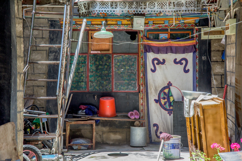 Lhasa, Tibet. Bojana Žuža, photographer in Belgrade, Serbia