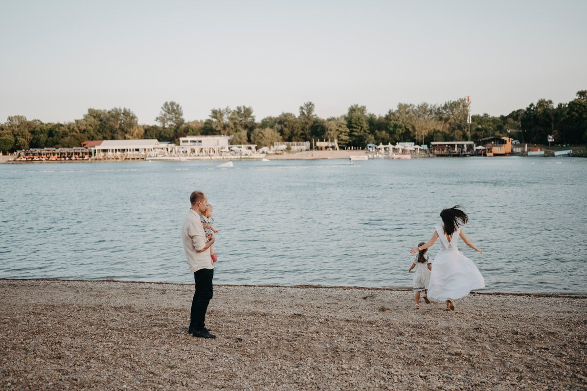 Panici / porodicno fotografisanje napolju. Deciji i porodicni fotograf u Beogradu Oksana Skendzic
