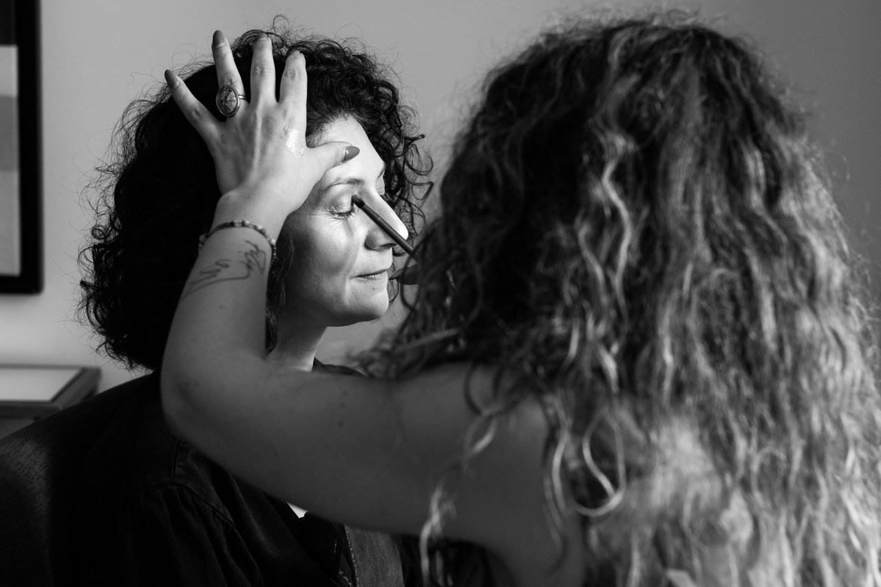 BACKSTAGE. Dana Lišková — Empathetic Photographer | Introspective Artist |Neurodivergent Coach | Founder of Artepy.cz