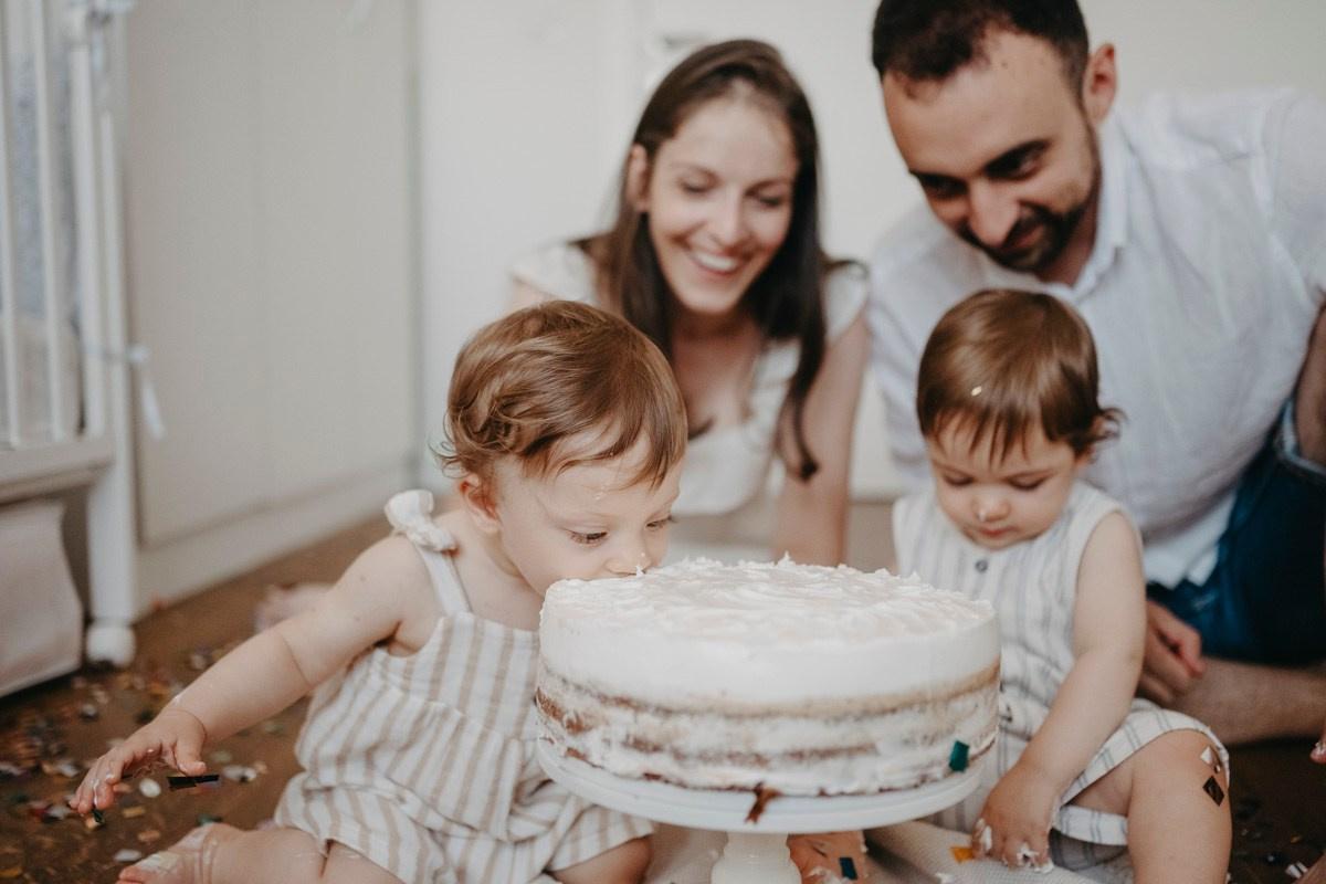 Dunjin i Vukanov 1. rodjendan / fotografisanje kod kuce. Deciji i porodicni fotograf u Beogradu Oksana Skendzic