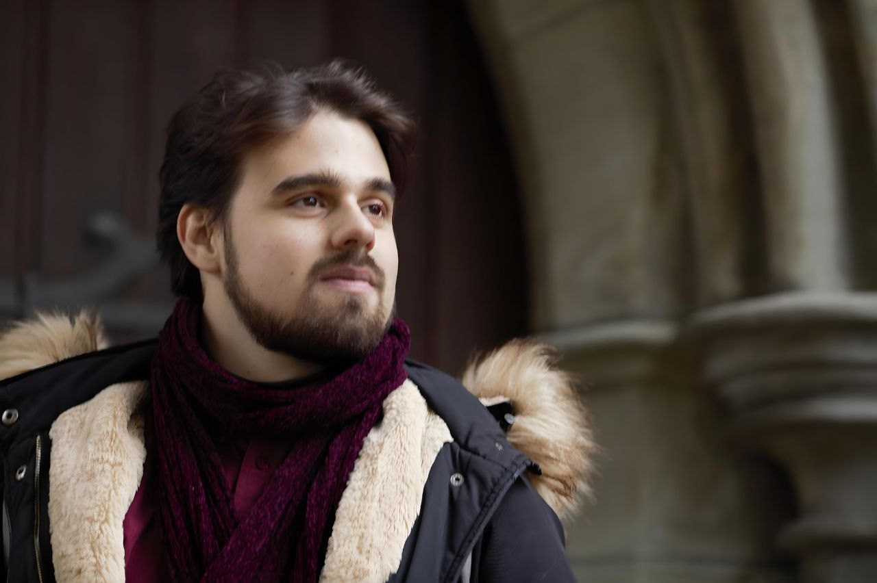 Artem. Portret photographer in Switzerland Artur Magpie