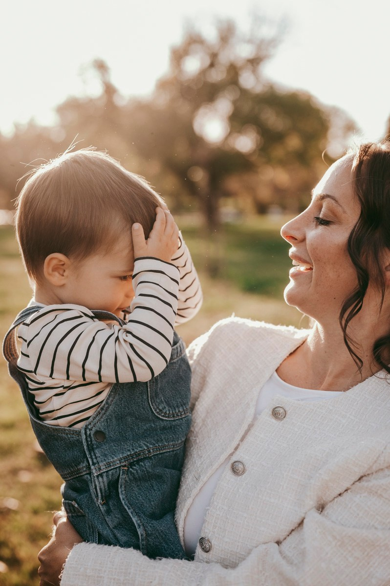 Aleksandra, Filip, Lion i Luka / PORODICNOFOTOGRAFISANJE napolju. Deciji i porodicni fotograf u Beogradu Oksana Skendzic