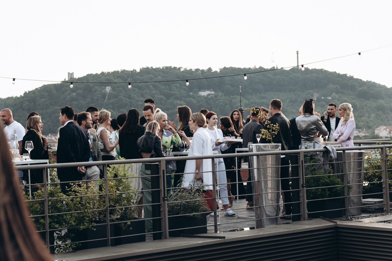 Dana Lišková - Eventová fotografka Praha - event fotografie - firemní akce - byznys portrét - korporátní fotografie 