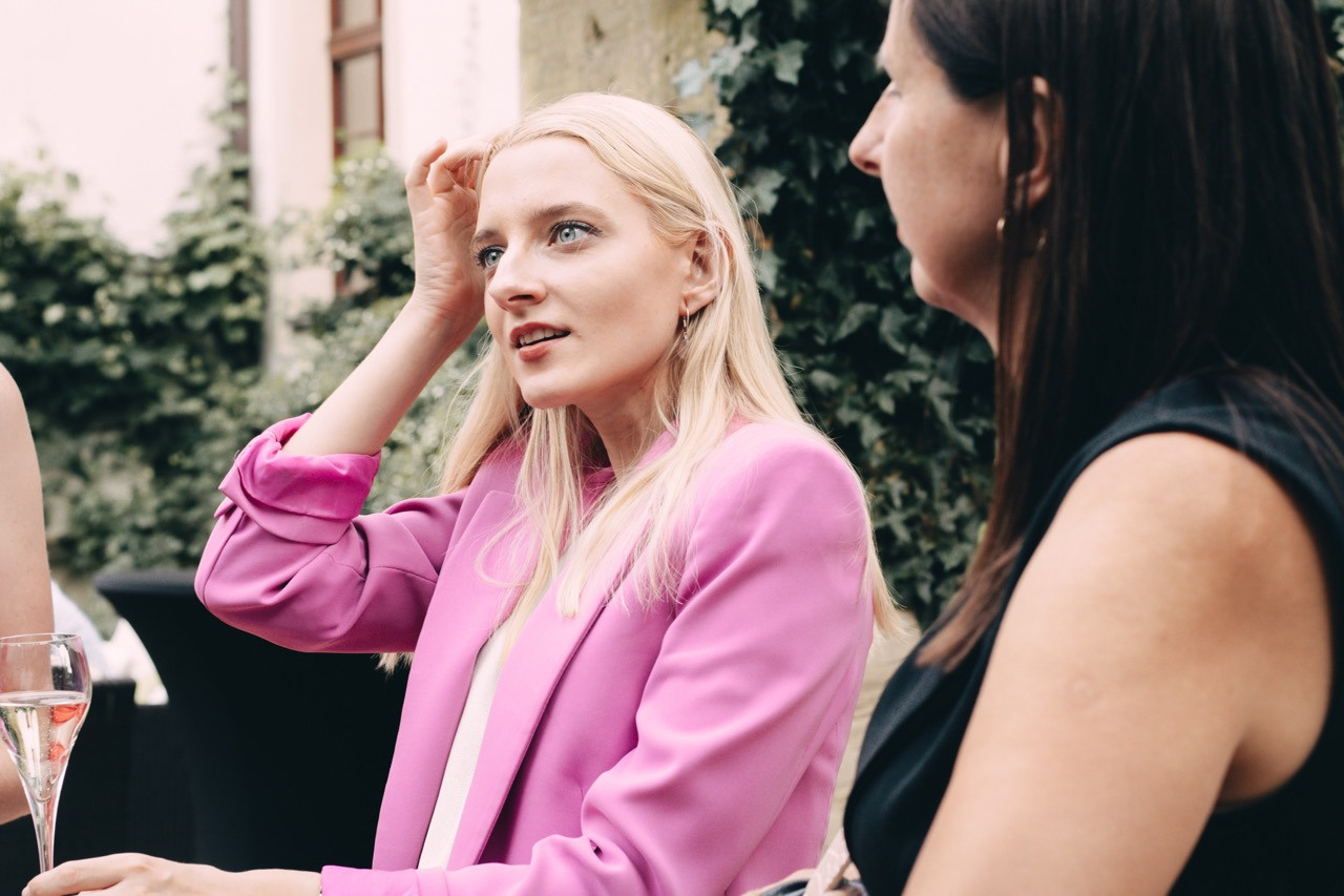 Dana Lišková - Eventová fotografka Praha - event fotografie - firemní akce - byznys portrét - korporátní fotografie 