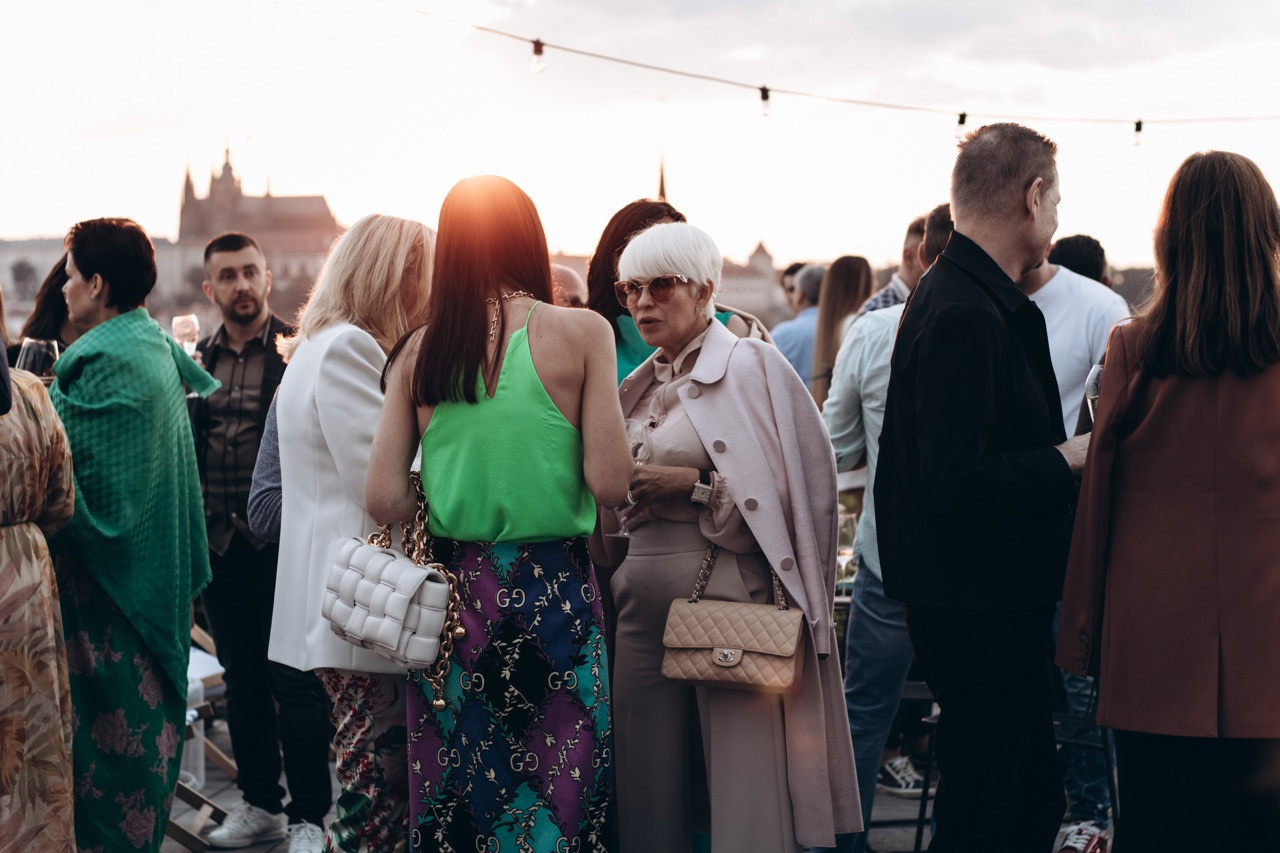 Dana Lišková - Eventová fotografka Praha - event fotografie - firemní akce - byznys portrét - korporátní fotografie 